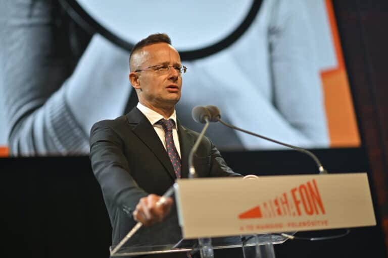 Szijjártó Péter: a kormány mindent megtesz azért, hogy Románia még idén beléphessen a schengeni övezetbe