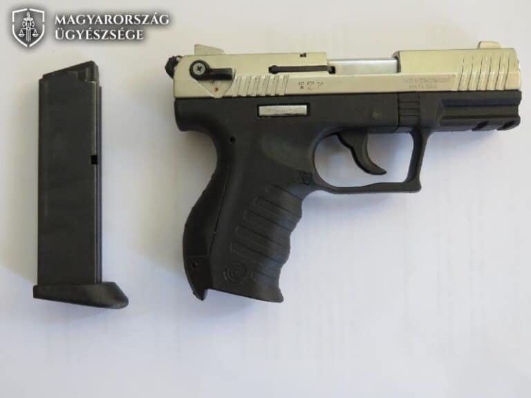 Gázpisztollyal fenyegetőzött verekedés közben a nagyoroszi férfi