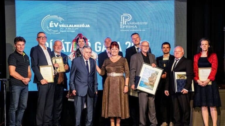 Rétságon ünnepelték a 2024-es Nógrád Vármegyei Prima Díjasokat és az Év Vállalkozóit