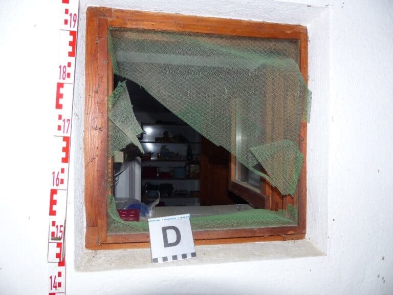 Drogra kellett a pénz… – Megrögzött tolvaj kezére tettek bilincset a pásztói rendőrök