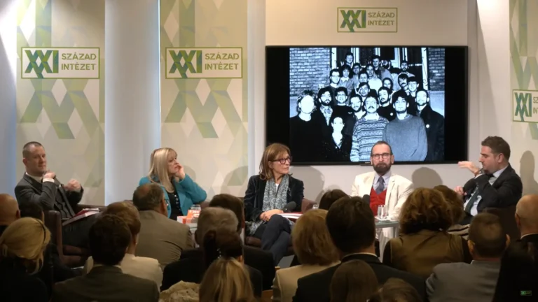 Maga Lévai Anikó fogadta vissza Szájer Józsefet a Fideszbe