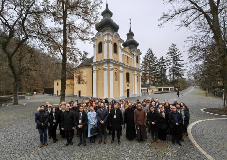 Európa élvonalába tartozik a magyarországi vallásturizmus, Szentkúton egységet képeznek az élmények és az értékek