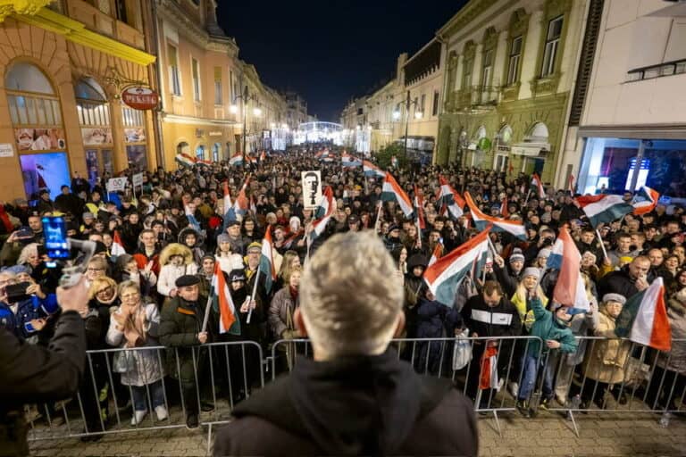 TISZA Párt: A Fidesz szervezett provokációra és rendzavarásra készül Magyar Péter mai Zala megyei országjárásán