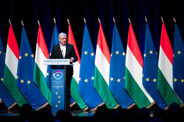 Gyurcsány Ferenc: Elromlik a világ, de a közösség ereje hozhat változást