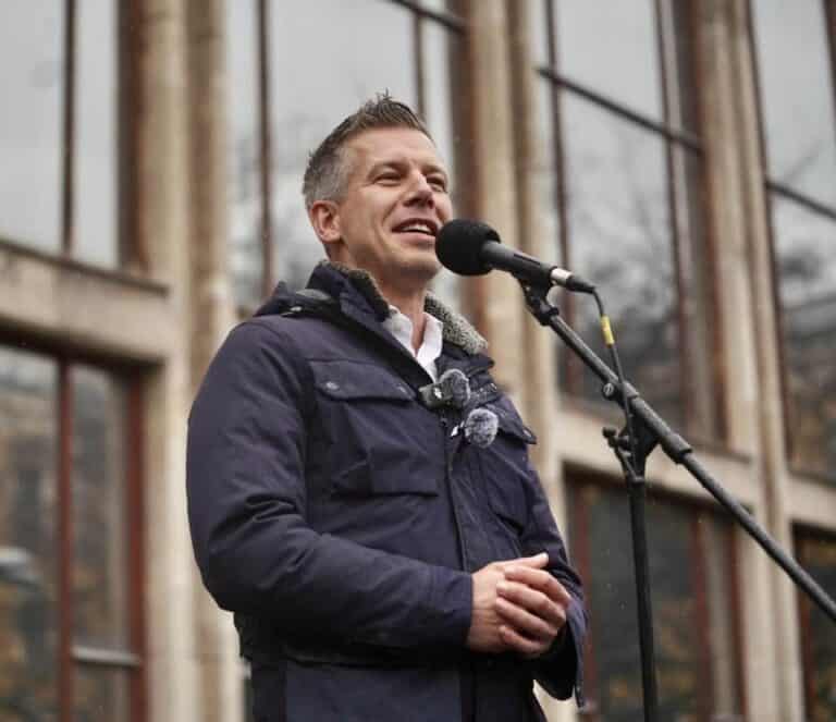 Magyar Péter: még mindig tele van a kormány honlapja Ukrajna uniós csatlakozását támogató bejegyzésekkel