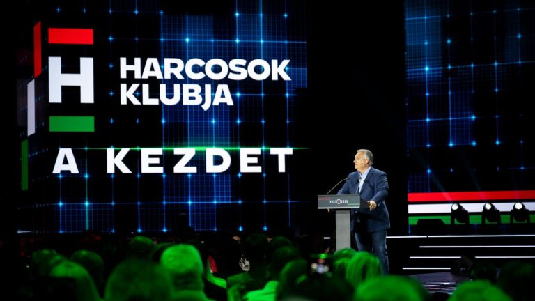 Több mint egymilliárd forintot vertek el a Facebookon egy hónap alatt kormánypárti oldalak a politikai hirdetések tilalma előtt