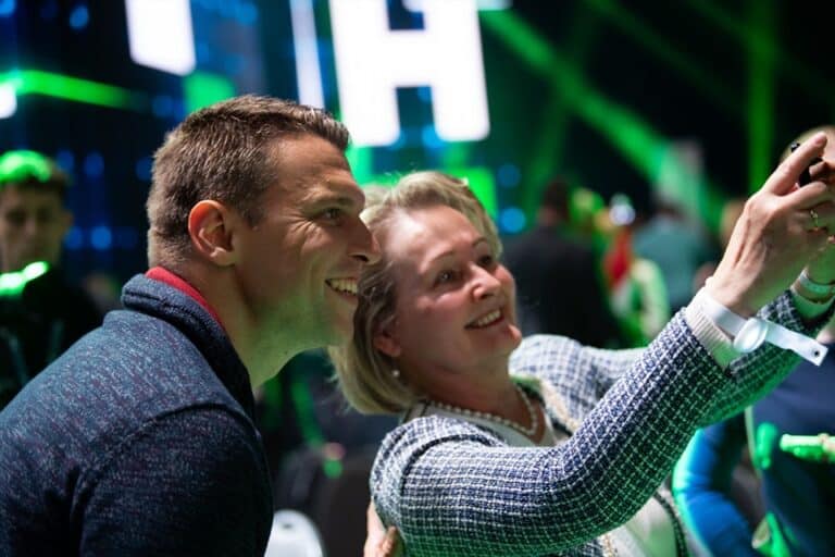 Menczer szerint 20 ezer fő már csatlakozott a Harcosok Klubjához