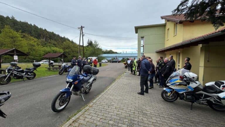 Rendőrmotorosok oktattak civileket Nógrád vármegyében