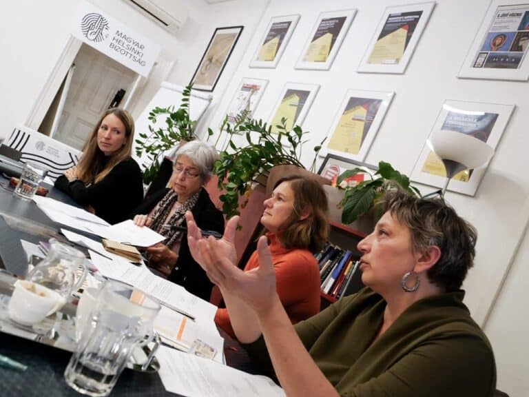 Kölcseys kirúgott tanárok: Arra kérjük Magyar Pétert, hogy a felajánlott összeget a Tanítanék Mozgalomnak juttassa el!