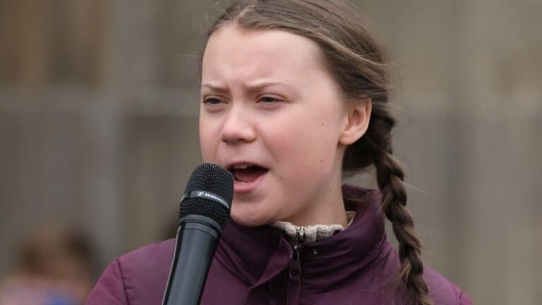 Szabálysértési eljárást indított Greta Thunberg ellen a budapesti rendőrség