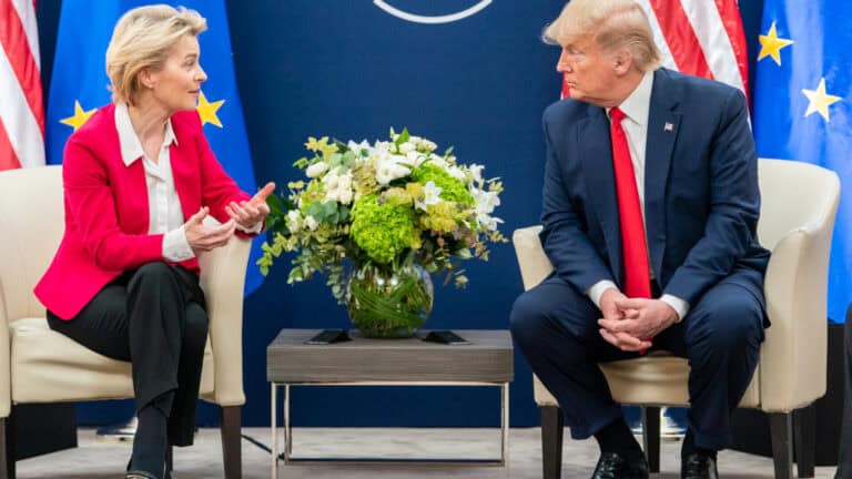 Trump hadat üzent Európának! Vérfagyasztó vámháborúval fenyegeti az Uniót