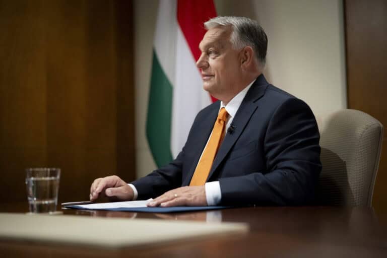 Még a 2026-os választás után is maradna a háborús veszélyhelyzet