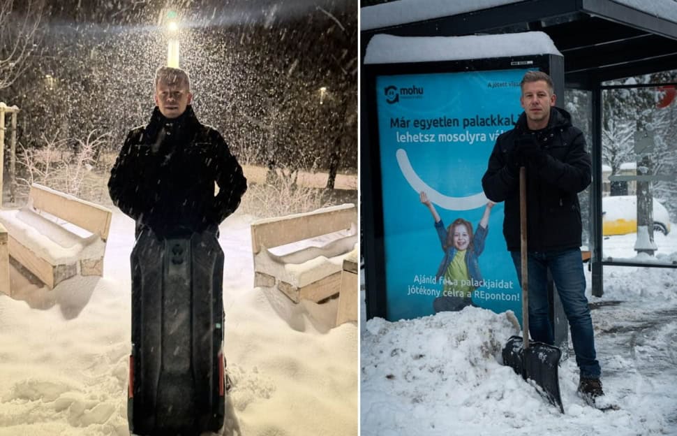 Férfi hóesésben áll, fekete kabátban, síléccel a hóban, hideg téli estében.