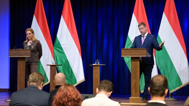 Kormányinfó: Műtét nem maradt el, a tanítás zajlik, elzárt település nincs a hóhelyzet miatt