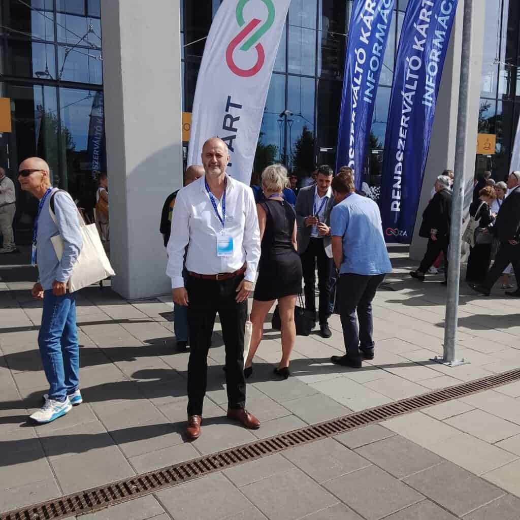 Magyar Péter a Tisza Párt képviselője Miskolcon, a városi eseményen.