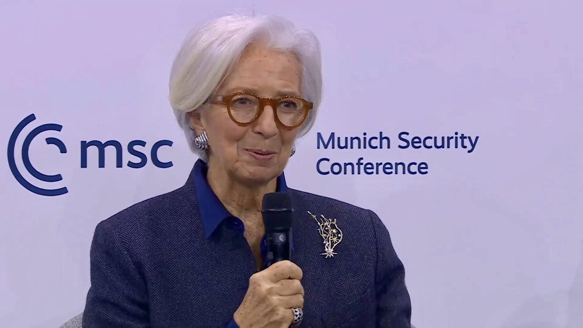 Lagarde beszél a müncheni biztonsági konferencián.