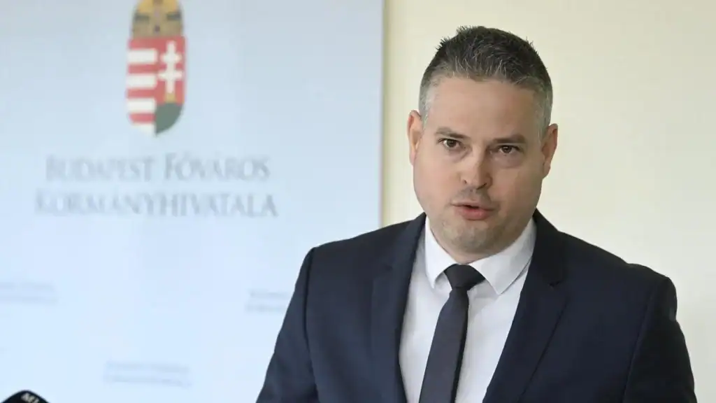 Helyettes Sára Botond bírósághoz fordul, mert még nincs hivatalos helyettese.