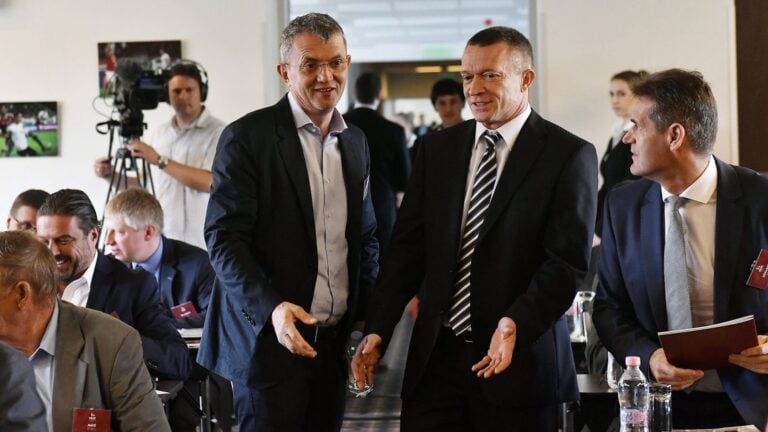 Orbán barátjának páncélautói is egyre többet járnak külföldre pénzszállítási megbízásokkal