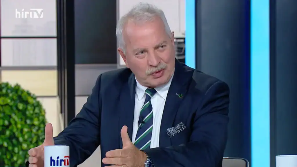 Bencsik András a MagyarNewsOnline műsorában beszél Magyar Péterről.