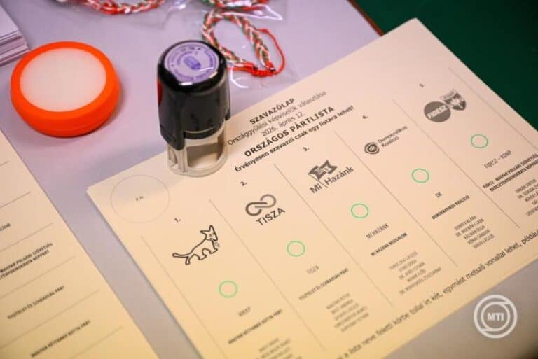 Szavazólap, ahol a választók leadhatják szavazatukat az országos választásokon.